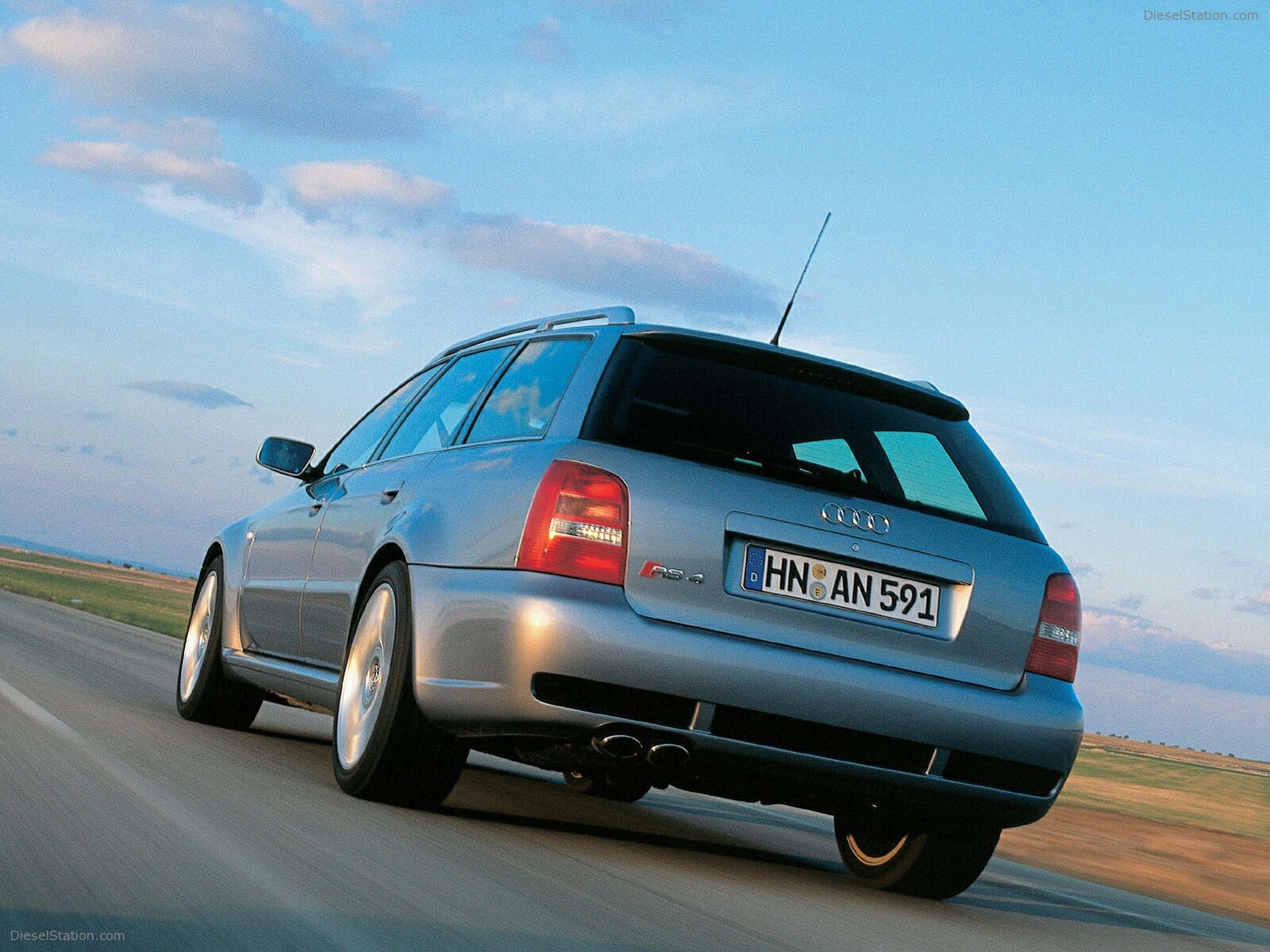 Audi RS4 (2000)